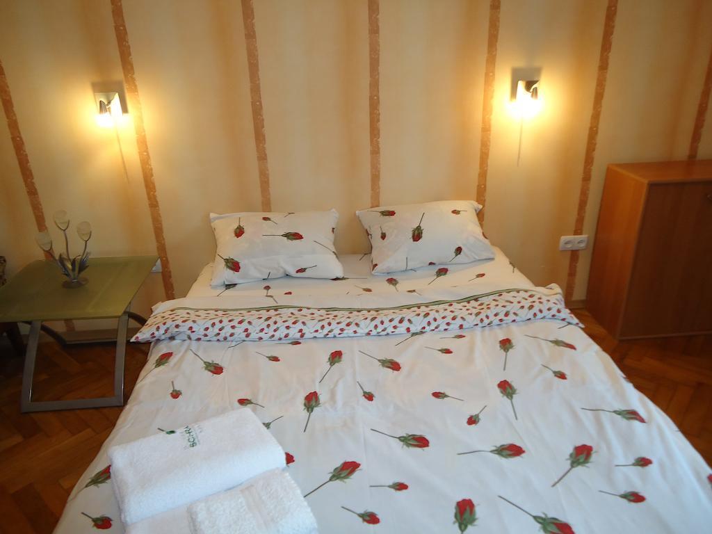 Rentday Apartments - Kiev Стая снимка